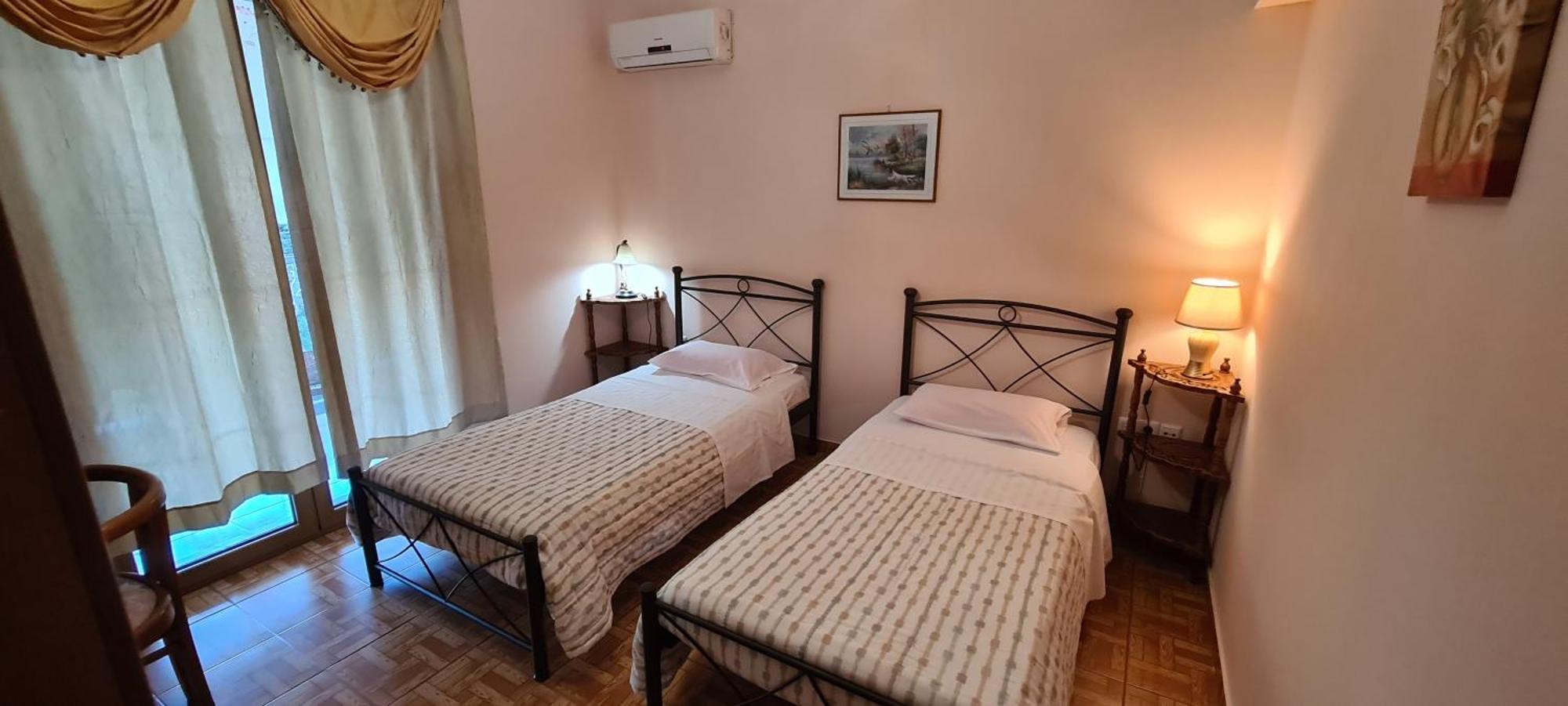 Stratigato Villa Chios Town